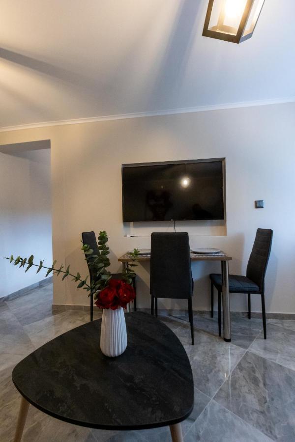 K&M Villas Nea Kallikrateia Buitenkant foto