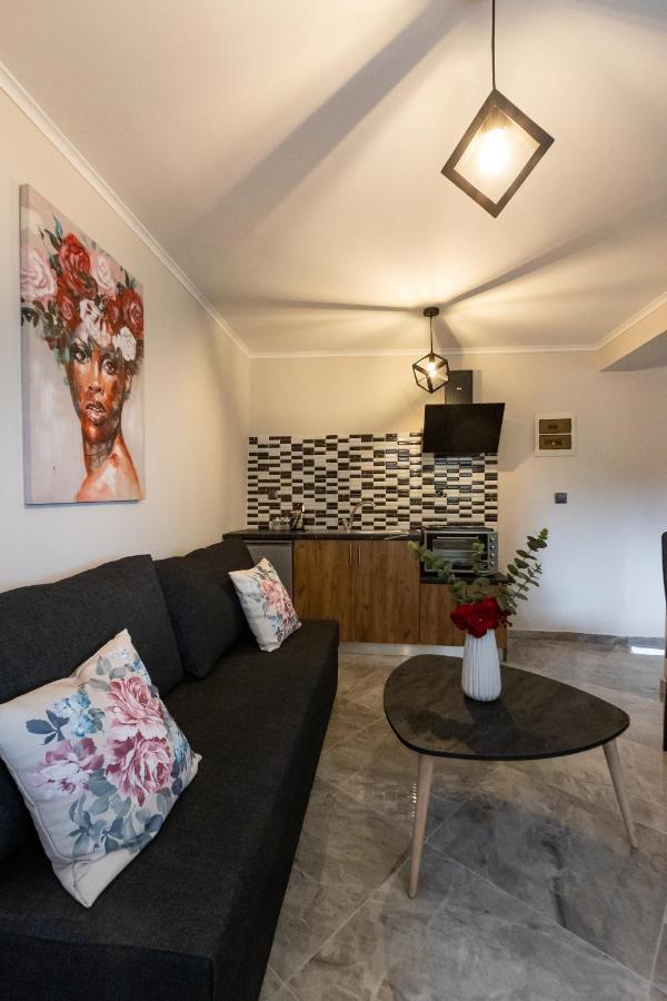 K&M Villas Nea Kallikrateia Buitenkant foto