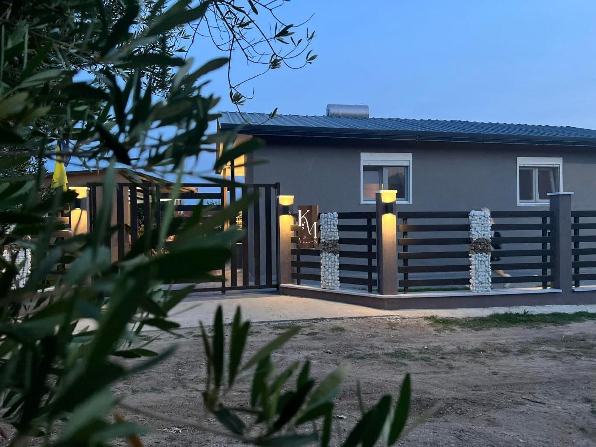 K&M Villas Nea Kallikrateia Buitenkant foto