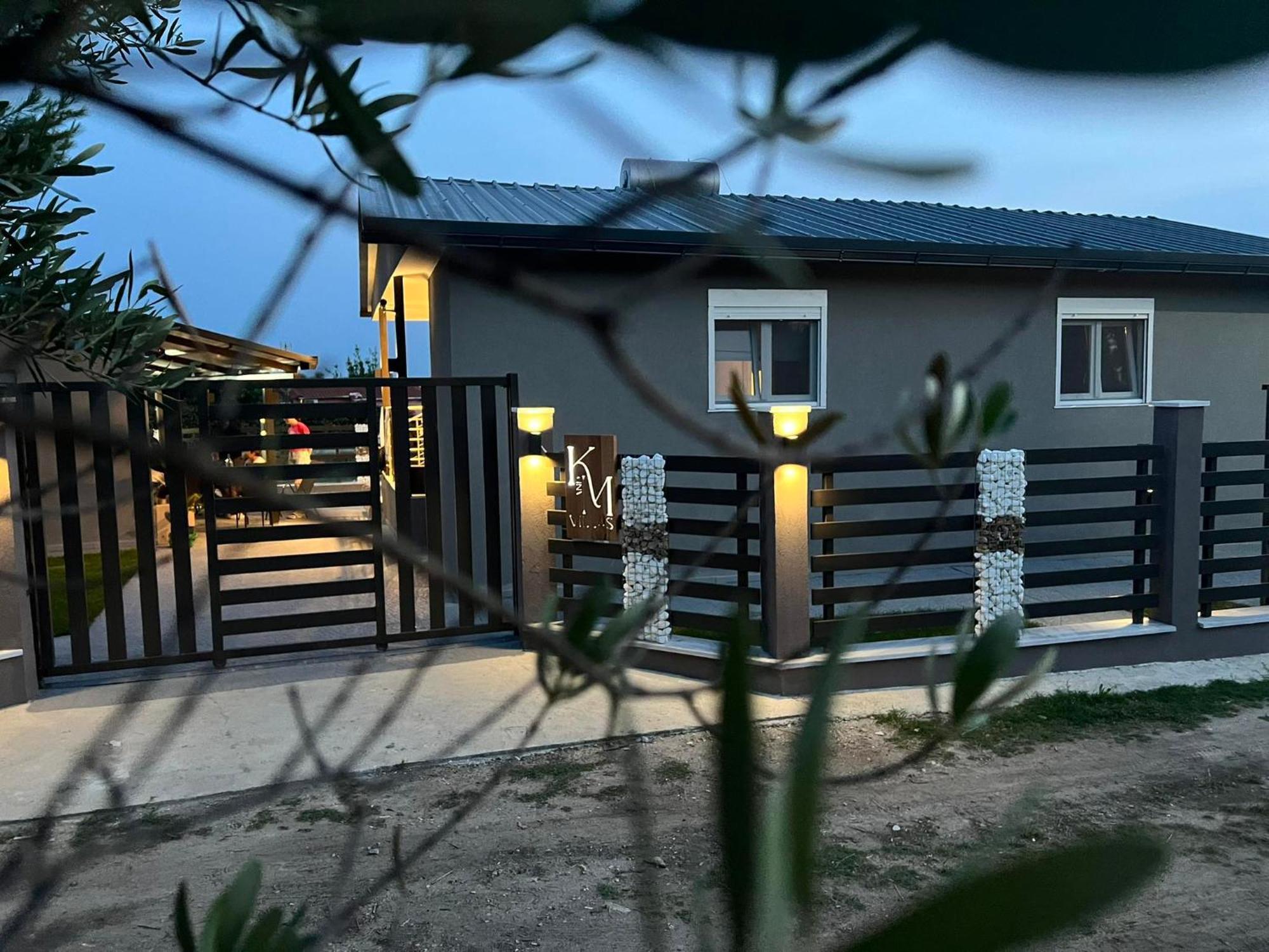 K&M Villas Nea Kallikrateia Buitenkant foto